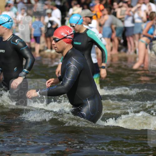 22.06.2025 - Viking Triathlon H.Heesch http://msf.ph/oto/8062528 22.06.2025 10:06:04 Schwimmen 144, 169, 249, 269, 390, 460, 489, 508, 644 meine-sportfotos.de