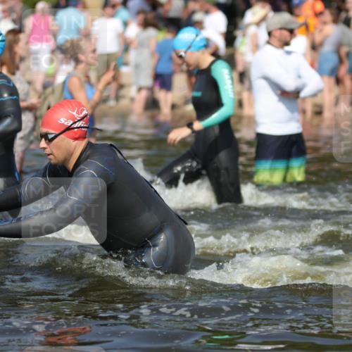 22.06.2025 - Viking Triathlon H.Heesch http://msf.ph/oto/8062531 22.06.2025 10:06:05 Schwimmen 41, 144, 169, 249, 266, 269, 325, 390, 446, 460, 489, 508, 644 meine-sportfotos.de