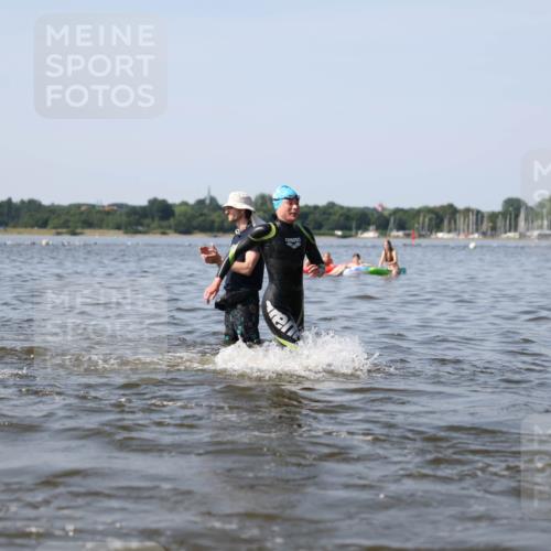 22.06.2025 - Viking Triathlon Michael Strokosch http://msf.ph/oto/8062535 22.06.2025 10:28:50 Schwimmen 15, 258, 301, 368, 384, 414, 443, 628 meine-sportfotos.de