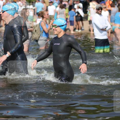 22.06.2025 - Viking Triathlon H.Heesch http://msf.ph/oto/8062536 22.06.2025 10:06:07 Schwimmen 39, 41, 144, 169, 249, 266, 269, 325, 390, 446, 460, 489, 508, 644 meine-sportfotos.de
