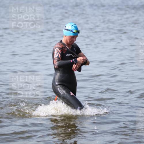 22.06.2025 - Viking Triathlon H.Heesch http://msf.ph/oto/8062549 22.06.2025 10:46:31 Schwimmen 60, 143, 206, 225, 333, 406, 479 meine-sportfotos.de