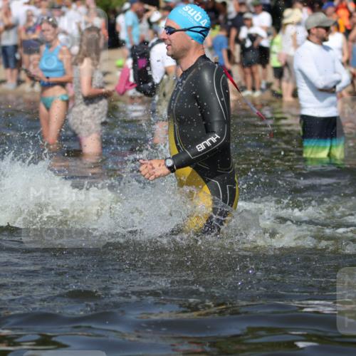 22.06.2025 - Viking Triathlon H.Heesch http://msf.ph/oto/8062588 22.06.2025 10:06:16 Schwimmen 39, 41, 60, 84, 110, 117, 153, 191, 266, 325, 385, 440, 446, 487, 535 meine-sportfotos.de