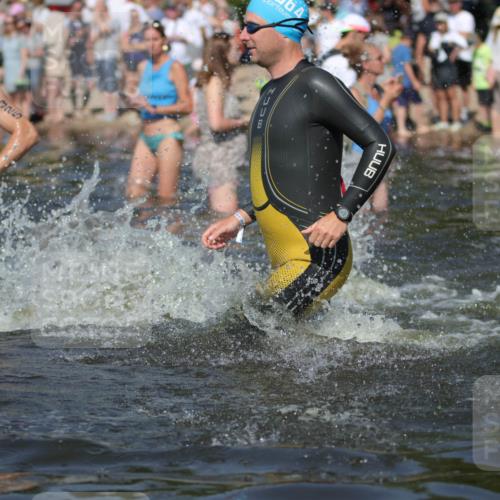 22.06.2025 - Viking Triathlon H.Heesch http://msf.ph/oto/8062593 22.06.2025 10:06:16 Schwimmen 39, 41, 60, 84, 110, 117, 153, 191, 266, 325, 385, 440, 446, 487, 535 meine-sportfotos.de