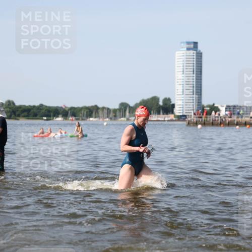 22.06.2025 - Viking Triathlon Michael Strokosch http://msf.ph/oto/8062612 22.06.2025 10:28:56 Schwimmen 12, 15, 152, 200, 301, 310, 368, 384, 414, 443, 604, 628 meine-sportfotos.de