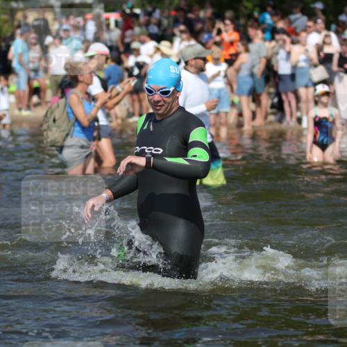 22.06.2025 - Viking Triathlon H.Heesch http://msf.ph/oto/8062638 22.06.2025 10:06:25 Schwimmen 18, 24, 36, 117, 153, 168, 186, 192, 261, 298, 385, 450, 487, 535, 606 meine-sportfotos.de