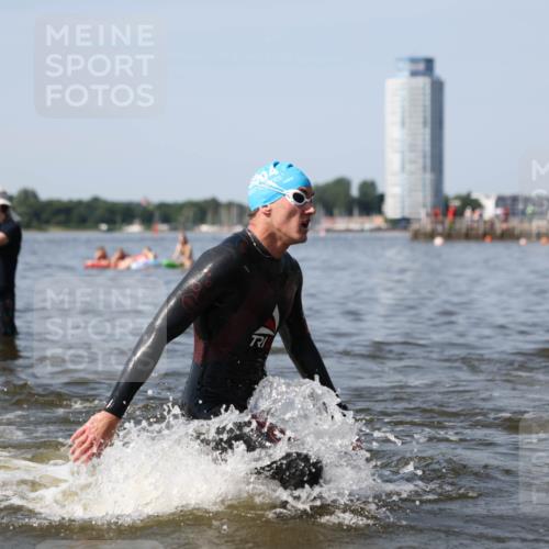 22.06.2025 - Viking Triathlon Michael Strokosch http://msf.ph/oto/8062648 22.06.2025 10:28:59 Schwimmen 7, 12, 15, 152, 200, 310, 384, 414, 443, 604, 628 meine-sportfotos.de