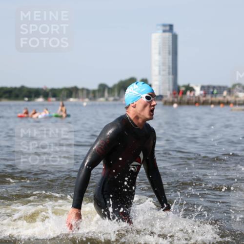 22.06.2025 - Viking Triathlon Michael Strokosch http://msf.ph/oto/8062651 22.06.2025 10:28:59 Schwimmen 7, 12, 15, 152, 200, 310, 384, 414, 443, 604, 628 meine-sportfotos.de