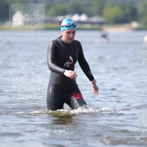22.06.2025 - Viking Triathlon H.Heesch http://msf.ph/oto/8062654 22.06.2025 10:47:29 Schwimmen 23, 71, 76, 183, 261, 267, 547, 606 meine-sportfotos.de