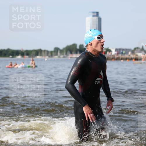 22.06.2025 - Viking Triathlon Michael Strokosch http://msf.ph/oto/8062655 22.06.2025 10:28:59 Schwimmen 7, 12, 15, 152, 200, 310, 384, 414, 443, 604, 628 meine-sportfotos.de