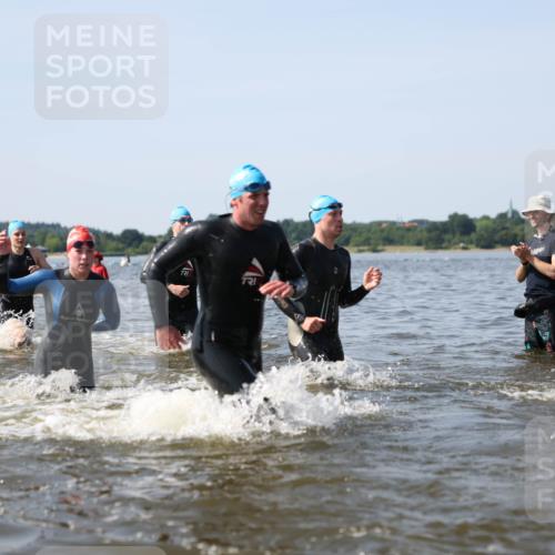 22.06.2025 - Viking Triathlon Michael Strokosch http://msf.ph/oto/8062663 22.06.2025 10:29:01 Schwimmen 7, 12, 15, 152, 200, 310, 384, 414, 443, 604, 628 meine-sportfotos.de