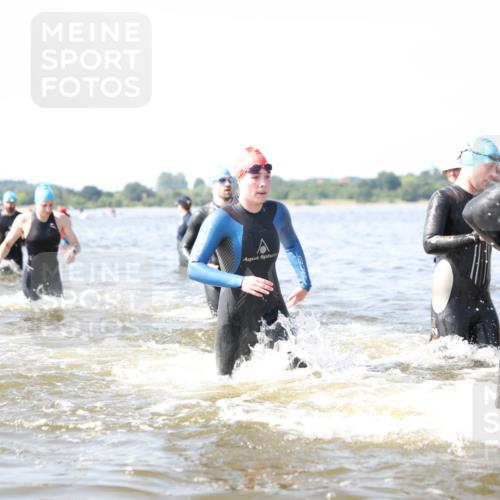 22.06.2025 - Viking Triathlon Michael Strokosch http://msf.ph/oto/8062679 22.06.2025 10:29:02 Schwimmen 7, 12, 15, 152, 200, 310, 384, 414, 443, 604, 628 meine-sportfotos.de