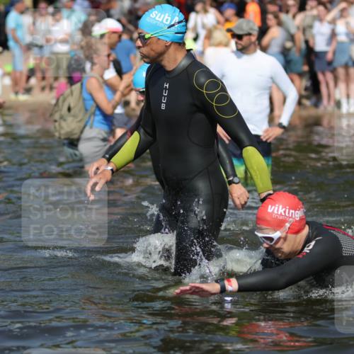 22.06.2025 - Viking Triathlon H.Heesch http://msf.ph/oto/8062687 22.06.2025 10:06:36 Schwimmen 44, 74, 93, 109, 159, 168, 186, 205, 219, 261, 358, 376, 450, 606, 625 meine-sportfotos.de
