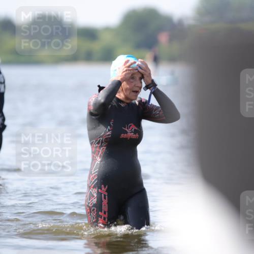 22.06.2025 - Viking Triathlon H.Heesch http://msf.ph/oto/8062716 22.06.2025 10:47:50 Schwimmen 71, 84, 190, 223, 261, 285, 452 meine-sportfotos.de