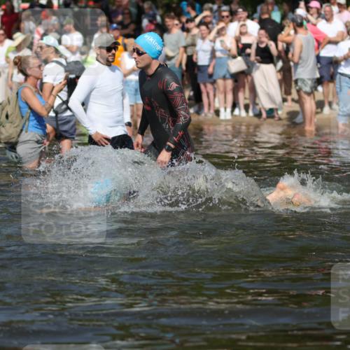 22.06.2025 - Viking Triathlon H.Heesch http://msf.ph/oto/8062721 22.06.2025 10:06:49 Schwimmen 66, 74, 159, 165, 217, 219, 257, 282, 290, 318, 337, 501, 525, 533 meine-sportfotos.de
