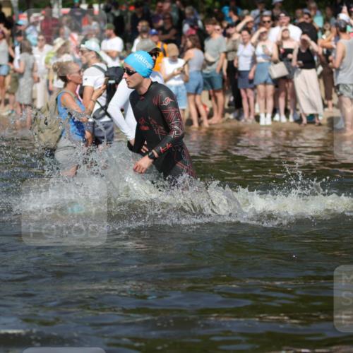 22.06.2025 - Viking Triathlon H.Heesch http://msf.ph/oto/8062723 22.06.2025 10:06:49 Schwimmen 66, 74, 159, 165, 217, 219, 257, 282, 290, 318, 337, 501, 525, 533 meine-sportfotos.de