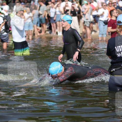 22.06.2025 - Viking Triathlon H.Heesch http://msf.ph/oto/8062728 22.06.2025 10:06:51 Schwimmen 66, 165, 183, 217, 257, 282, 290, 318, 321, 337, 468, 479, 501, 525, 533 meine-sportfotos.de
