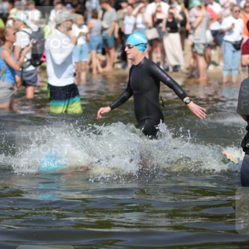 22.06.2025 - Viking Triathlon H.Heesch http://msf.ph/oto/8062733 22.06.2025 10:06:51 Schwimmen 66, 165, 183, 217, 257, 282, 290, 318, 321, 337, 468, 479, 501, 525, 533 meine-sportfotos.de