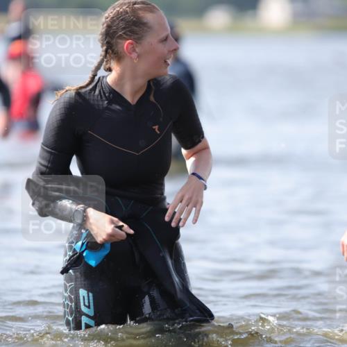 22.06.2025 - Viking Triathlon H.Heesch http://msf.ph/oto/8062738 22.06.2025 10:48:12 Schwimmen 37, 364, 471 meine-sportfotos.de