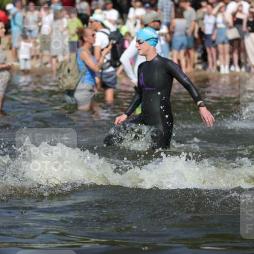 22.06.2025 - Viking Triathlon H.Heesch http://msf.ph/oto/8062742 22.06.2025 10:06:52 Schwimmen 66, 165, 183, 217, 257, 282, 290, 318, 321, 337, 468, 479, 501, 525, 533 meine-sportfotos.de