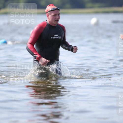 22.06.2025 - Viking Triathlon H.Heesch http://msf.ph/oto/8062769 22.06.2025 10:48:46 Schwimmen 166, 412, 607 meine-sportfotos.de