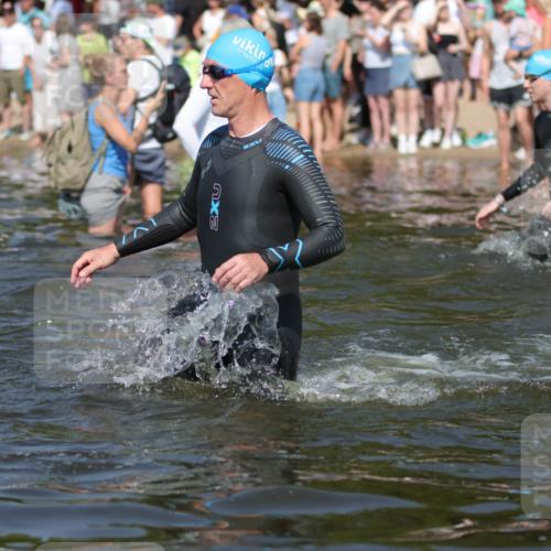22.06.2025 - Viking Triathlon H.Heesch http://msf.ph/oto/8062771 22.06.2025 10:06:58 Schwimmen 66, 183, 244, 290, 318, 321, 337, 369, 467, 468, 479, 494, 498, 525, 533 meine-sportfotos.de