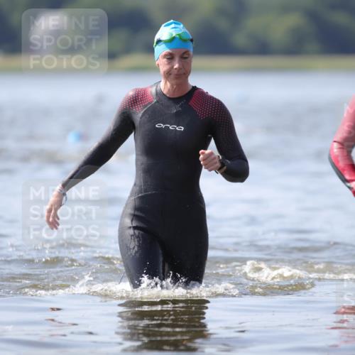 22.06.2025 - Viking Triathlon H.Heesch http://msf.ph/oto/8062776 22.06.2025 10:48:47 Schwimmen 166, 412, 607 meine-sportfotos.de