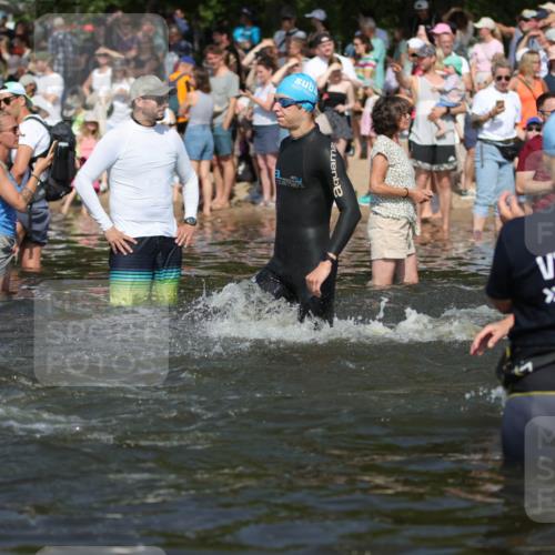 22.06.2025 - Viking Triathlon H.Heesch http://msf.ph/oto/8062777 22.06.2025 10:07:01 Schwimmen 64, 183, 244, 321, 328, 369, 431, 467, 468, 479, 494, 498, 533, 631, 649 meine-sportfotos.de