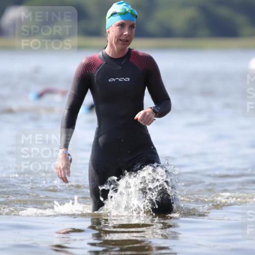 22.06.2025 - Viking Triathlon H.Heesch http://msf.ph/oto/8062781 22.06.2025 10:48:48 Schwimmen 166, 412, 607 meine-sportfotos.de