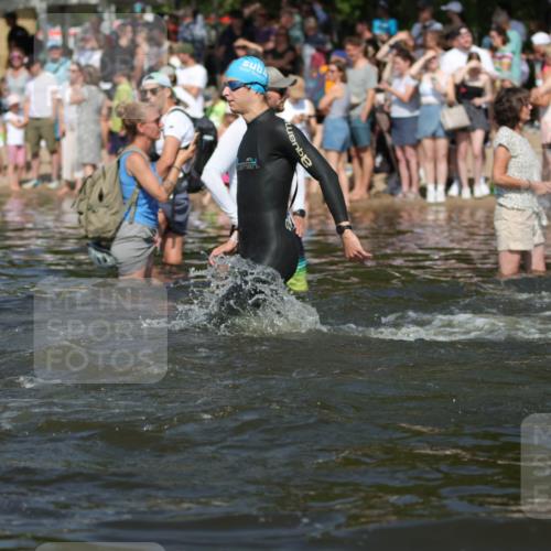 22.06.2025 - Viking Triathlon H.Heesch http://msf.ph/oto/8062788 22.06.2025 10:07:02 Schwimmen 64, 183, 244, 321, 328, 369, 431, 467, 468, 479, 494, 498, 533, 631, 649 meine-sportfotos.de