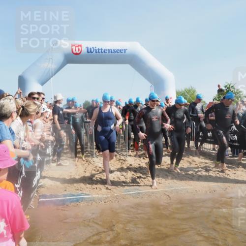 22.06.2025 - Viking Triathlon MichiJ http://msf.ph/oto/8062798 22.06.2025 10:08:15 Schwimmen 37, 51, 106, 116, 133, 140, 222, 225, 364, 378, 403, 406, 410, 480, 638 meine-sportfotos.de