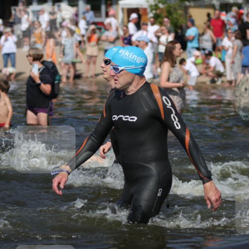 22.06.2025 - Viking Triathlon H.Heesch http://msf.ph/oto/8062805 22.06.2025 10:07:09 Schwimmen 64, 123, 190, 201, 202, 223, 328, 369, 402, 431, 463, 519, 607, 631, 637, 649 meine-sportfotos.de