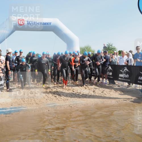 22.06.2025 - Viking Triathlon MichiJ http://msf.ph/oto/8062827 22.06.2025 10:08:21 Schwimmen 37, 48, 69, 97, 133, 140, 222, 225, 364, 403, 406, 410, 499, 518, 638 meine-sportfotos.de