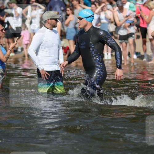 22.06.2025 - Viking Triathlon H.Heesch http://msf.ph/oto/8062847 22.06.2025 10:07:22 Schwimmen 155, 201, 202, 223, 256, 267, 273, 326, 333, 343, 421, 425, 463, 531, 637 meine-sportfotos.de