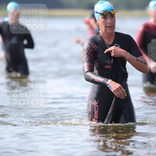 22.06.2025 - Viking Triathlon H.Heesch http://msf.ph/oto/8062852 22.06.2025 10:49:39 Schwimmen 263, 270, 321, 356, 453 meine-sportfotos.de