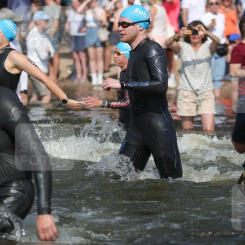 22.06.2025 - Viking Triathlon H.Heesch http://msf.ph/oto/8062854 22.06.2025 10:07:25 Schwimmen 155, 213, 235, 256, 267, 273, 317, 326, 333, 342, 343, 353, 421, 425, 531 meine-sportfotos.de