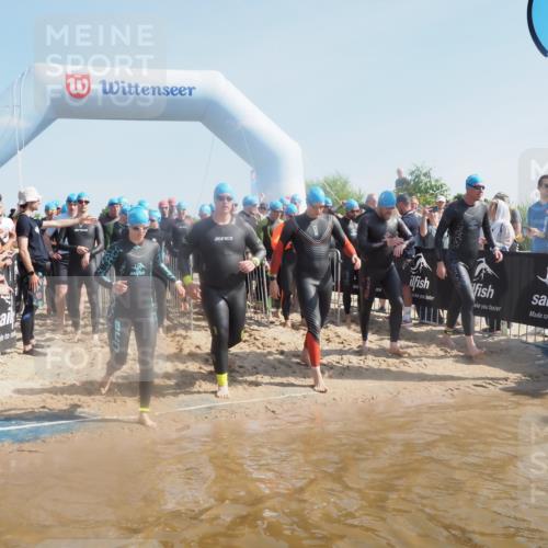 22.06.2025 - Viking Triathlon MichiJ http://msf.ph/oto/8062868 22.06.2025 10:08:22 Schwimmen 37, 48, 69, 97, 133, 140, 222, 225, 364, 403, 406, 410, 499, 518, 638 meine-sportfotos.de