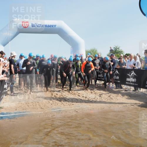 22.06.2025 - Viking Triathlon MichiJ http://msf.ph/oto/8062885 22.06.2025 10:08:26 Schwimmen 37, 48, 69, 97, 133, 140, 222, 360, 364, 472, 481, 490, 499, 518, 542 meine-sportfotos.de