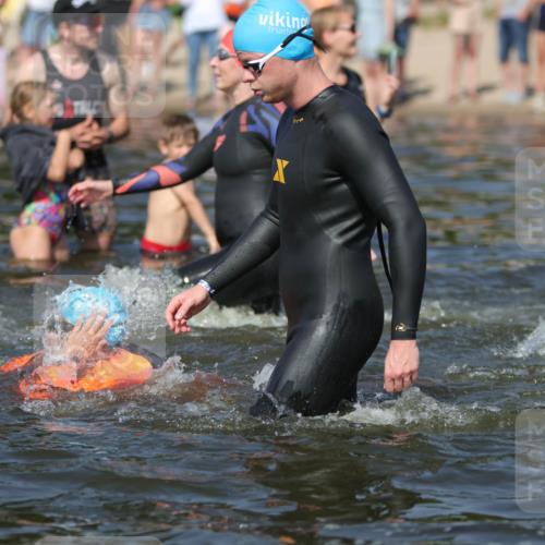 22.06.2025 - Viking Triathlon H.Heesch http://msf.ph/oto/8062906 22.06.2025 10:07:42 Schwimmen 16, 23, 102, 121, 143, 263, 270, 285, 363, 436, 476, 484, 503, 547, 615, 621, 624 meine-sportfotos.de