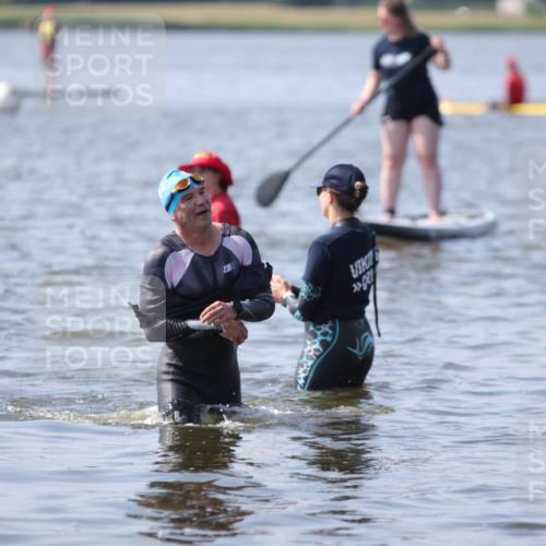 22.06.2025 - Viking Triathlon H.Heesch http://msf.ph/oto/8062922 22.06.2025 10:50:15 Schwimmen 431, 463 meine-sportfotos.de