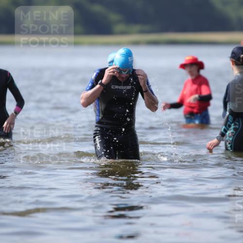 22.06.2025 - Viking Triathlon H.Heesch http://msf.ph/oto/8062993 22.06.2025 10:50:50 Schwimmen 308, 523, 543 meine-sportfotos.de