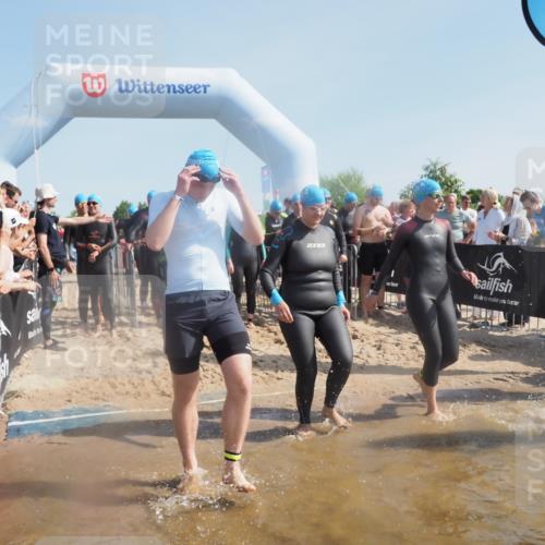 22.06.2025 - Viking Triathlon MichiJ http://msf.ph/oto/8062995 22.06.2025 10:08:33 Schwimmen 48, 69, 71, 97, 166, 246, 303, 305, 319, 357, 360, 472, 481, 490, 499, 518, 542 meine-sportfotos.de