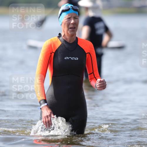 22.06.2025 - Viking Triathlon H.Heesch http://msf.ph/oto/8063002 22.06.2025 10:51:04 Schwimmen 308, 436, 484, 523, 543 meine-sportfotos.de