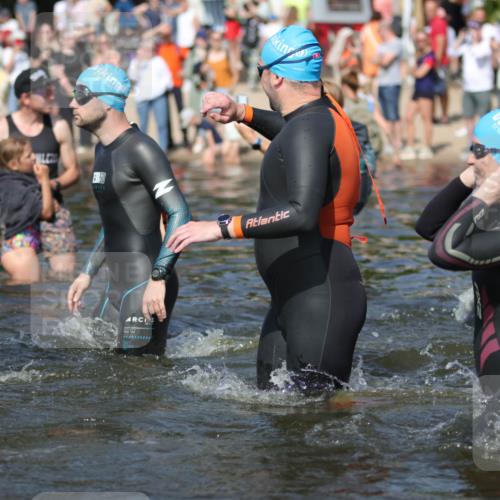 22.06.2025 - Viking Triathlon H.Heesch http://msf.ph/oto/8063010 22.06.2025 10:08:17 Schwimmen 37, 51, 106, 116, 133, 140, 222, 225, 364, 378, 403, 406, 410, 480, 638 meine-sportfotos.de
