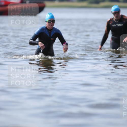 22.06.2025 - Viking Triathlon H.Heesch http://msf.ph/oto/8063013 22.06.2025 10:51:13 Schwimmen 308, 436, 477, 484 meine-sportfotos.de