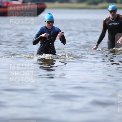 22.06.2025 - Viking Triathlon H.Heesch http://msf.ph/oto/8063015 22.06.2025 10:51:13 Schwimmen 308, 436, 477, 484 meine-sportfotos.de