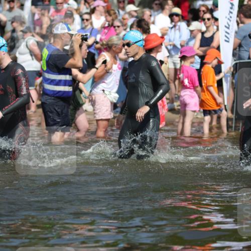 22.06.2025 - Viking Triathlon H.Heesch http://msf.ph/oto/8063018 22.06.2025 10:08:21 Schwimmen 37, 48, 69, 97, 133, 140, 222, 225, 364, 403, 406, 410, 499, 518, 638 meine-sportfotos.de