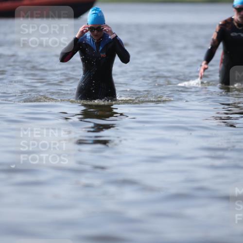 22.06.2025 - Viking Triathlon H.Heesch http://msf.ph/oto/8063020 22.06.2025 10:51:13 Schwimmen 308, 436, 477, 484 meine-sportfotos.de