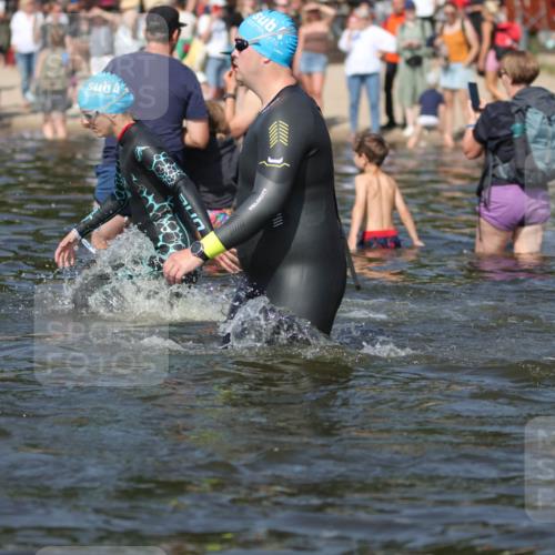 22.06.2025 - Viking Triathlon H.Heesch http://msf.ph/oto/8063039 22.06.2025 10:08:33 Schwimmen 48, 69, 71, 97, 166, 246, 303, 305, 319, 357, 360, 472, 481, 490, 499, 518, 542 meine-sportfotos.de