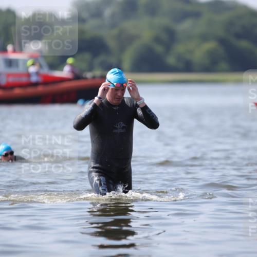 22.06.2025 - Viking Triathlon H.Heesch http://msf.ph/oto/8063048 22.06.2025 10:51:47 Schwimmen 169, 292 meine-sportfotos.de