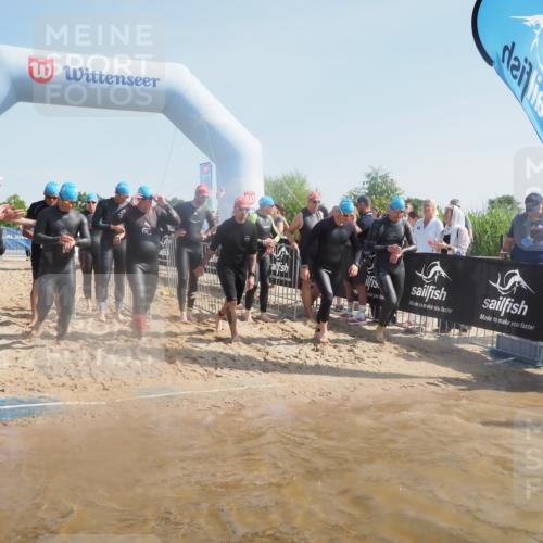 22.06.2025 - Viking Triathlon MichiJ http://msf.ph/oto/8063051 22.06.2025 10:08:40 Schwimmen 71, 136, 166, 234, 241, 246, 303, 305, 319, 356, 357, 459, 470, 471, 656 meine-sportfotos.de